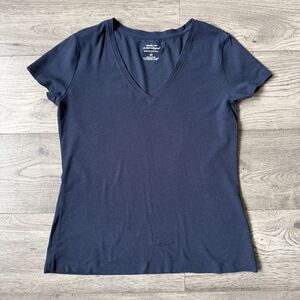 Banana Republic Timeless Navy V-Neck Tee - Size Small